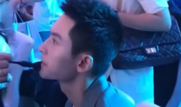 娱乐圈头号吃瓜风水,揭秘头号吃瓜风水背后的秘密